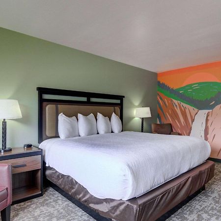 The Ridgeline Hotel At Yellowstone, Ascend Hotel Collection Gardiner Esterno foto
