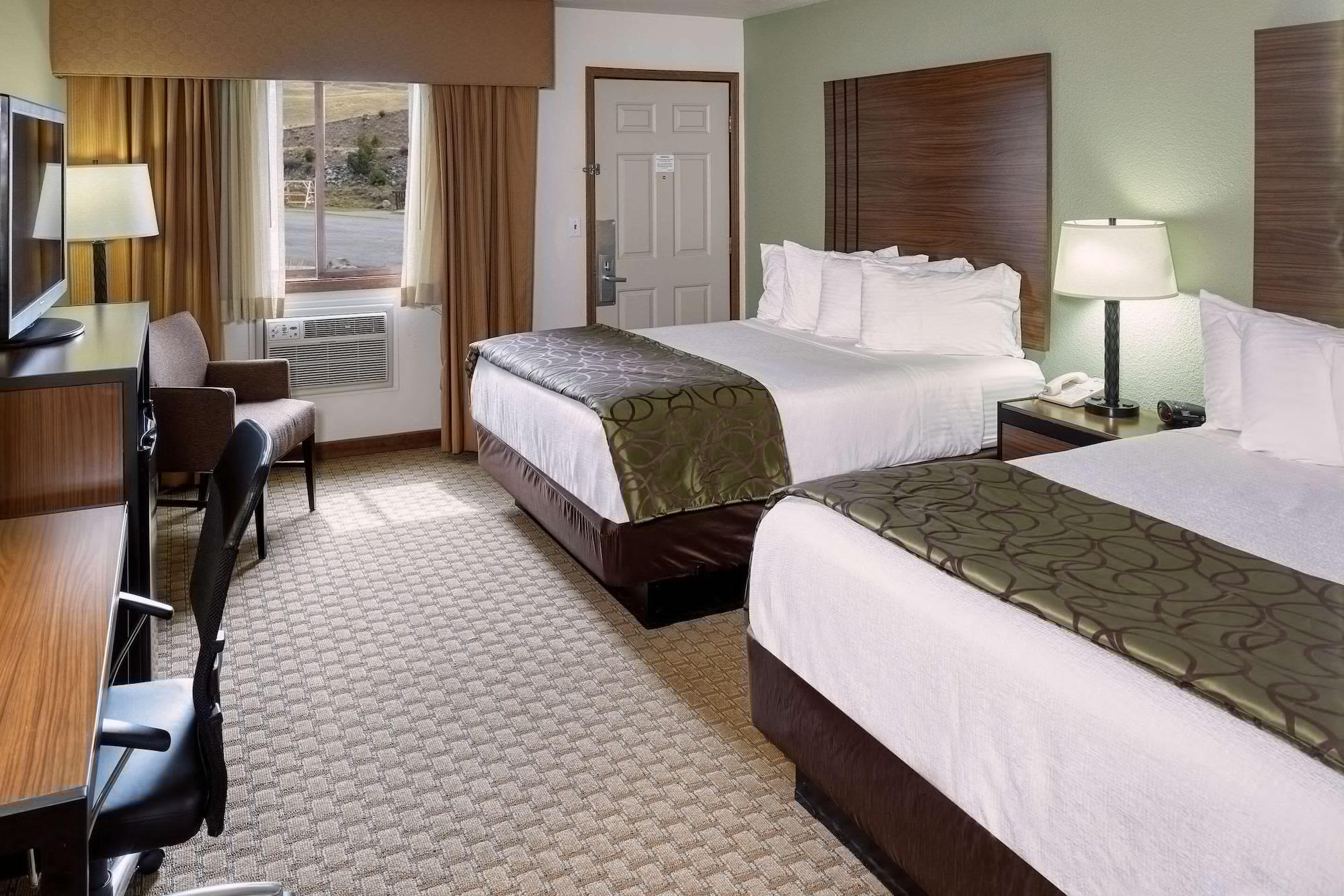 The Ridgeline Hotel At Yellowstone, Ascend Hotel Collection Gardiner Esterno foto