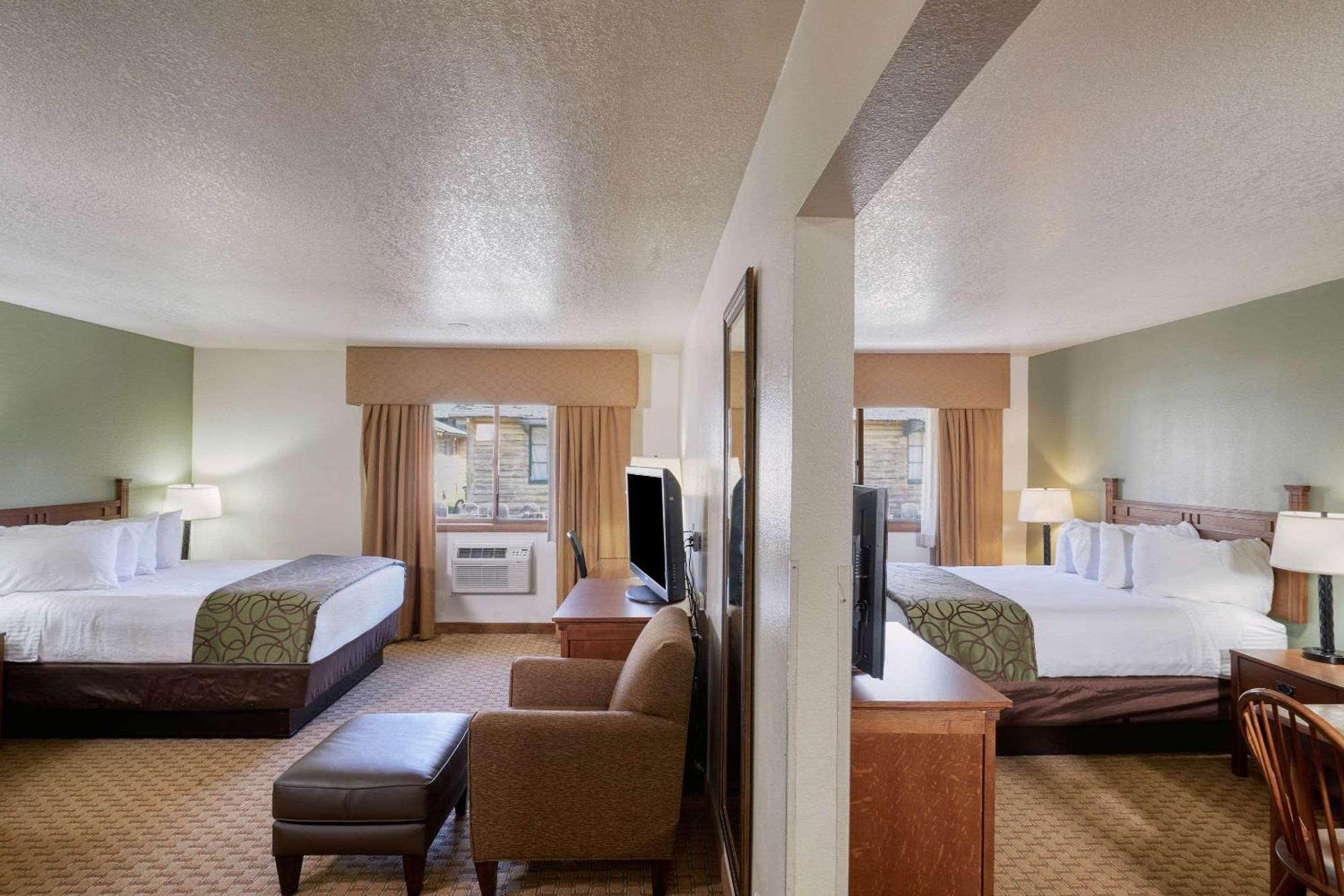 The Ridgeline Hotel At Yellowstone, Ascend Hotel Collection Gardiner Esterno foto