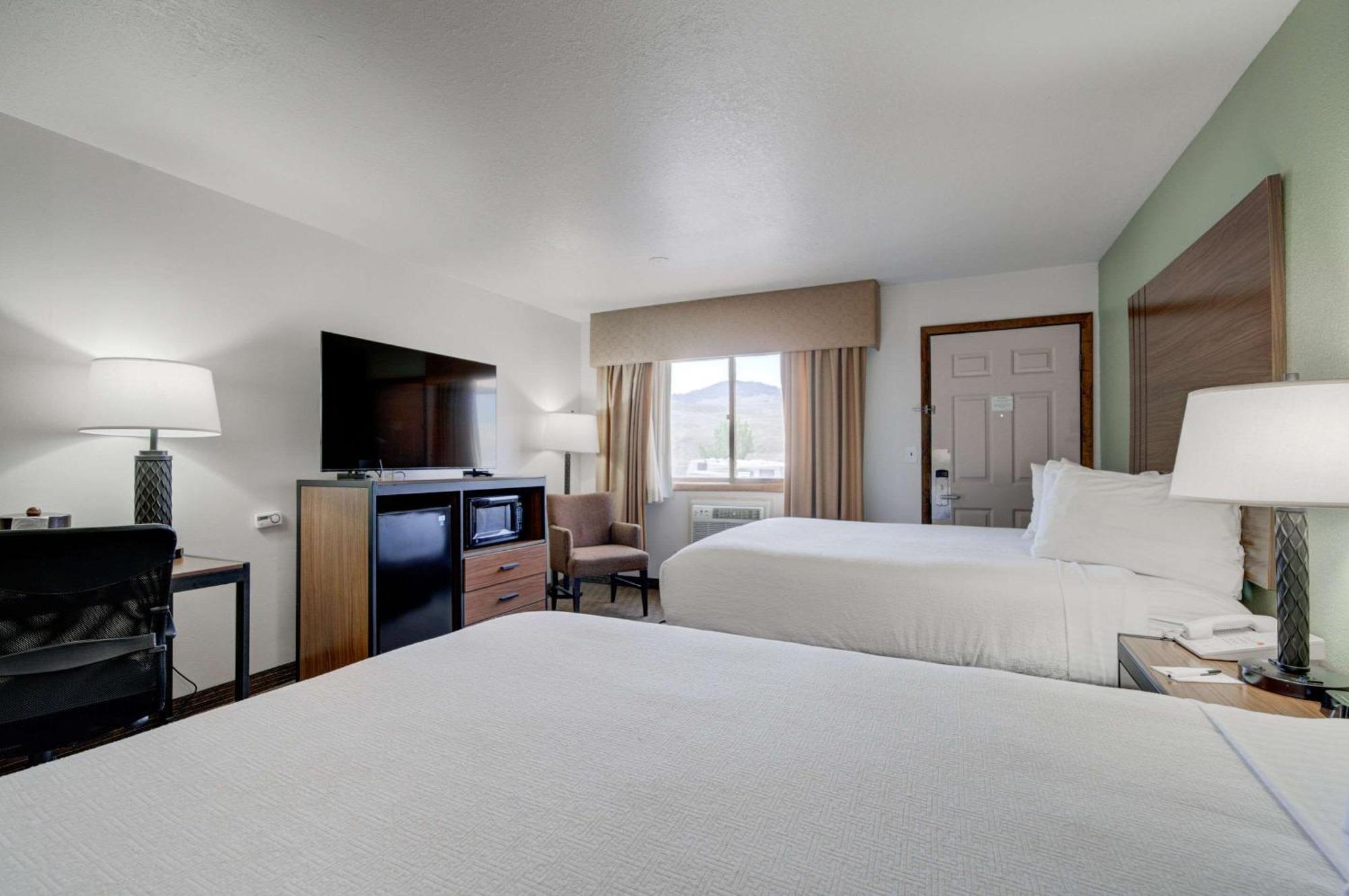 The Ridgeline Hotel At Yellowstone, Ascend Hotel Collection Gardiner Esterno foto