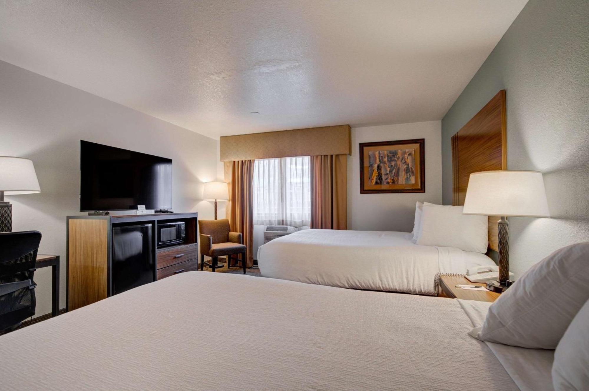 The Ridgeline Hotel At Yellowstone, Ascend Hotel Collection Gardiner Esterno foto