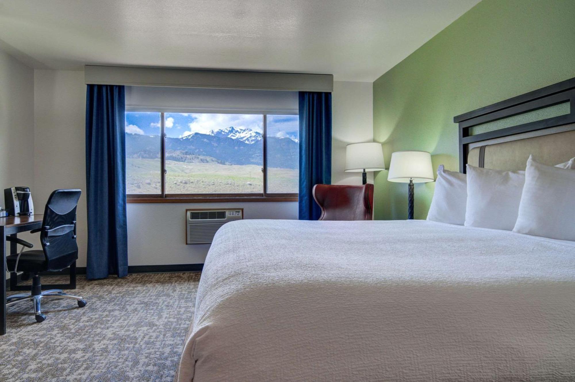The Ridgeline Hotel At Yellowstone, Ascend Hotel Collection Gardiner Esterno foto