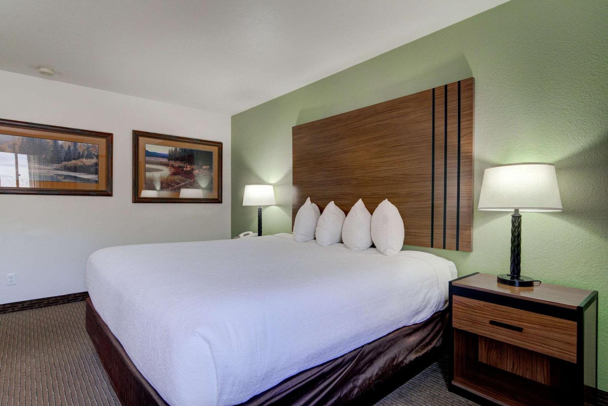 The Ridgeline Hotel At Yellowstone, Ascend Hotel Collection Gardiner Esterno foto