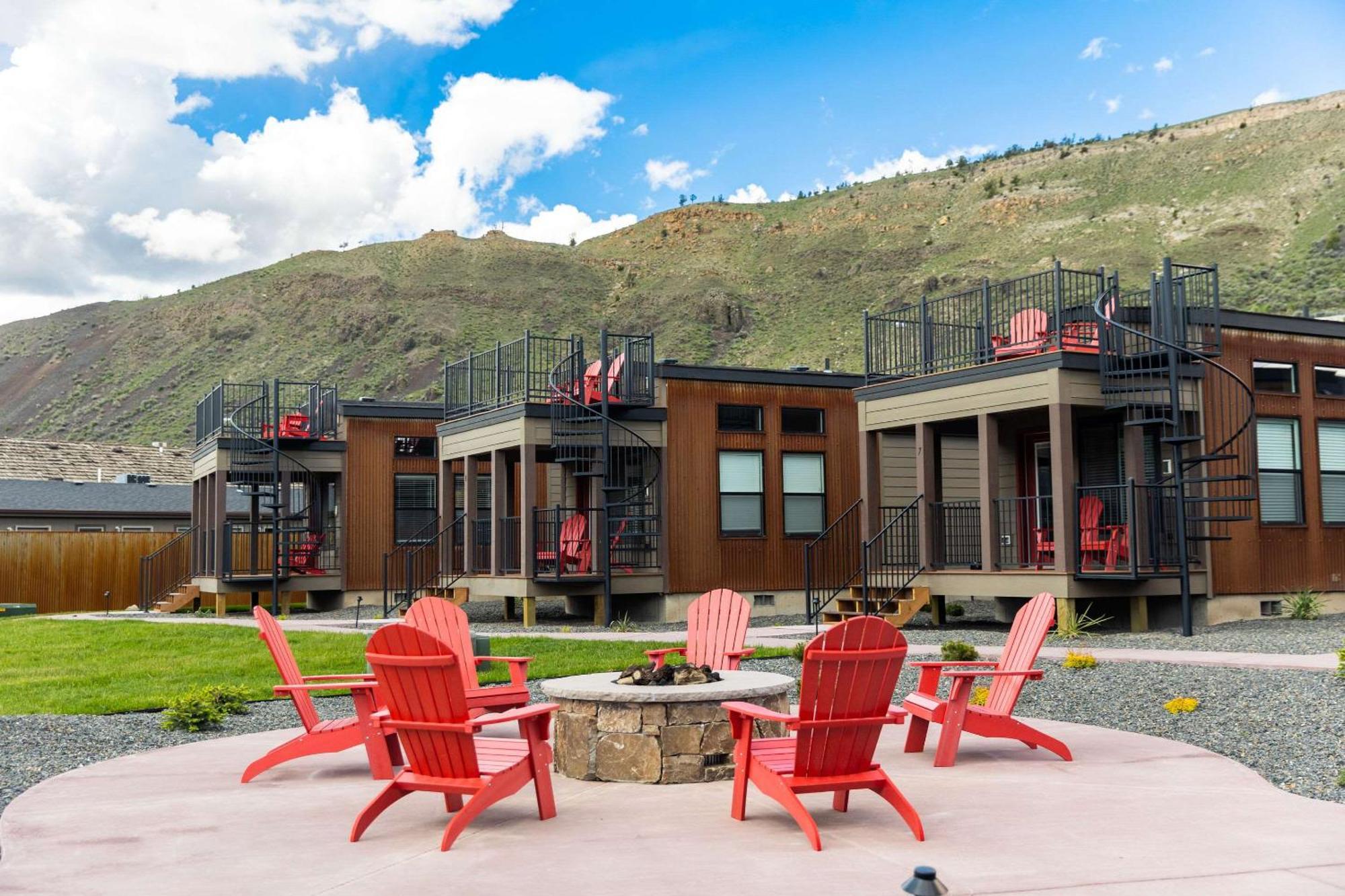 The Ridgeline Hotel At Yellowstone, Ascend Hotel Collection Gardiner Esterno foto